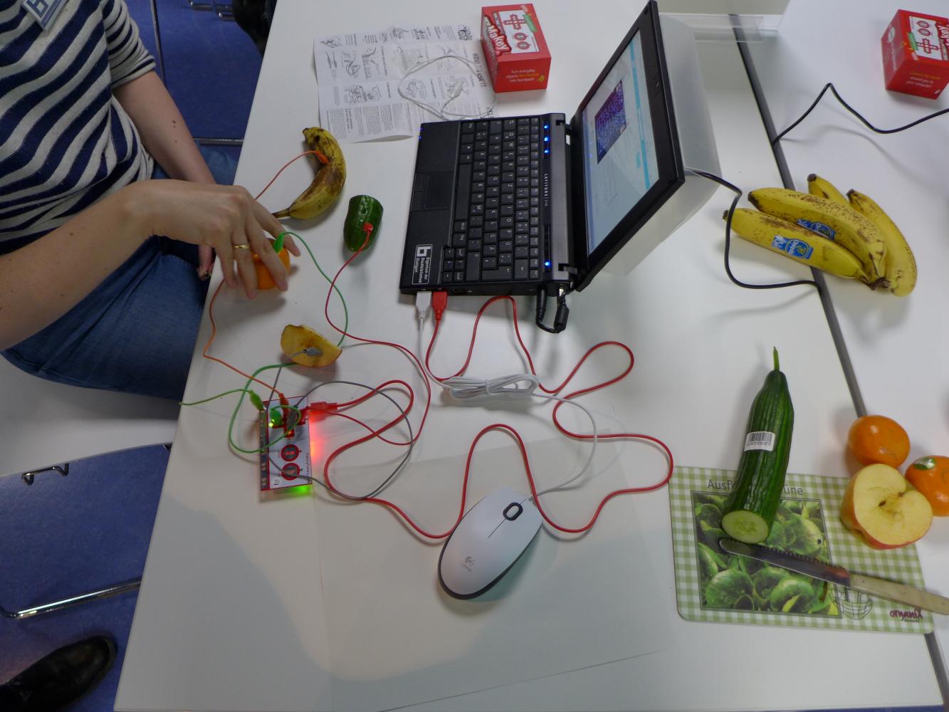 Bild zur Veranstaltung - Makerspace-Werkstatt mit dem MaKey MaKey - Murmelbahn